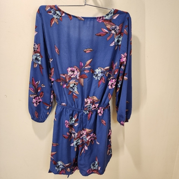One Clothing Floral Blue Short Romper Size S - Picture 8 of 10